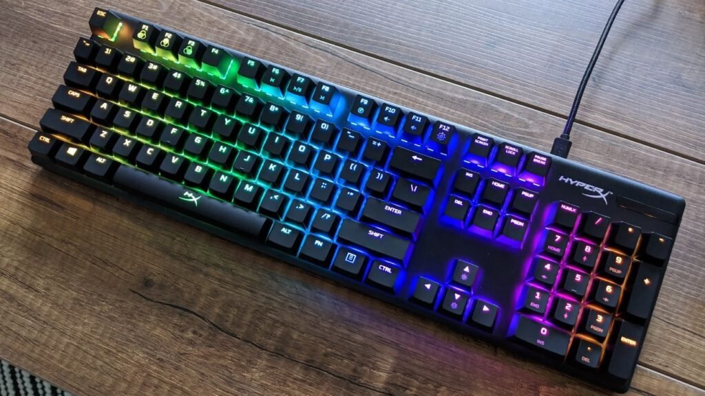 Teclado gaming HyperX Alloy Origins con iluminación RGB en oferta en Amazon