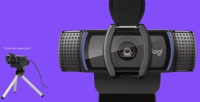 La webcam C920s HD Pro de Logitech conquista el mundo: vídeo Full HD 1080p a 30 fps, enfoque automático con corrección de iluminación y 2 micrófonos estéreos 9 Webcam Logitech C920s HD Pro con tapa de privacidad y lente Full HD