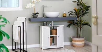 Por menos de 50 euros, este armario de baño de Amazon te ayudará a ganar espacio sin necesidad de hacer obras 5 Armario de baño compacto de Amazon por menos de 50 euros para ganar espacio sin obras