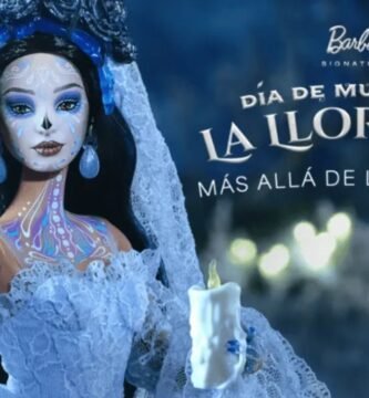 Barbie La Llorona de Mattel edición Día de Muertos con vestido blanco, maquillaje de catrina y vela